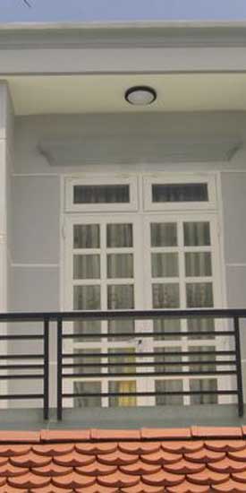 Cửa sắt mới giá rẻ tại tp.hcm